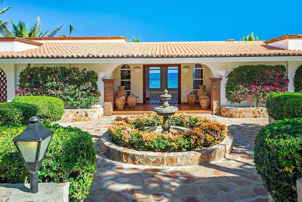Custom Luxury Homes in Palmilla