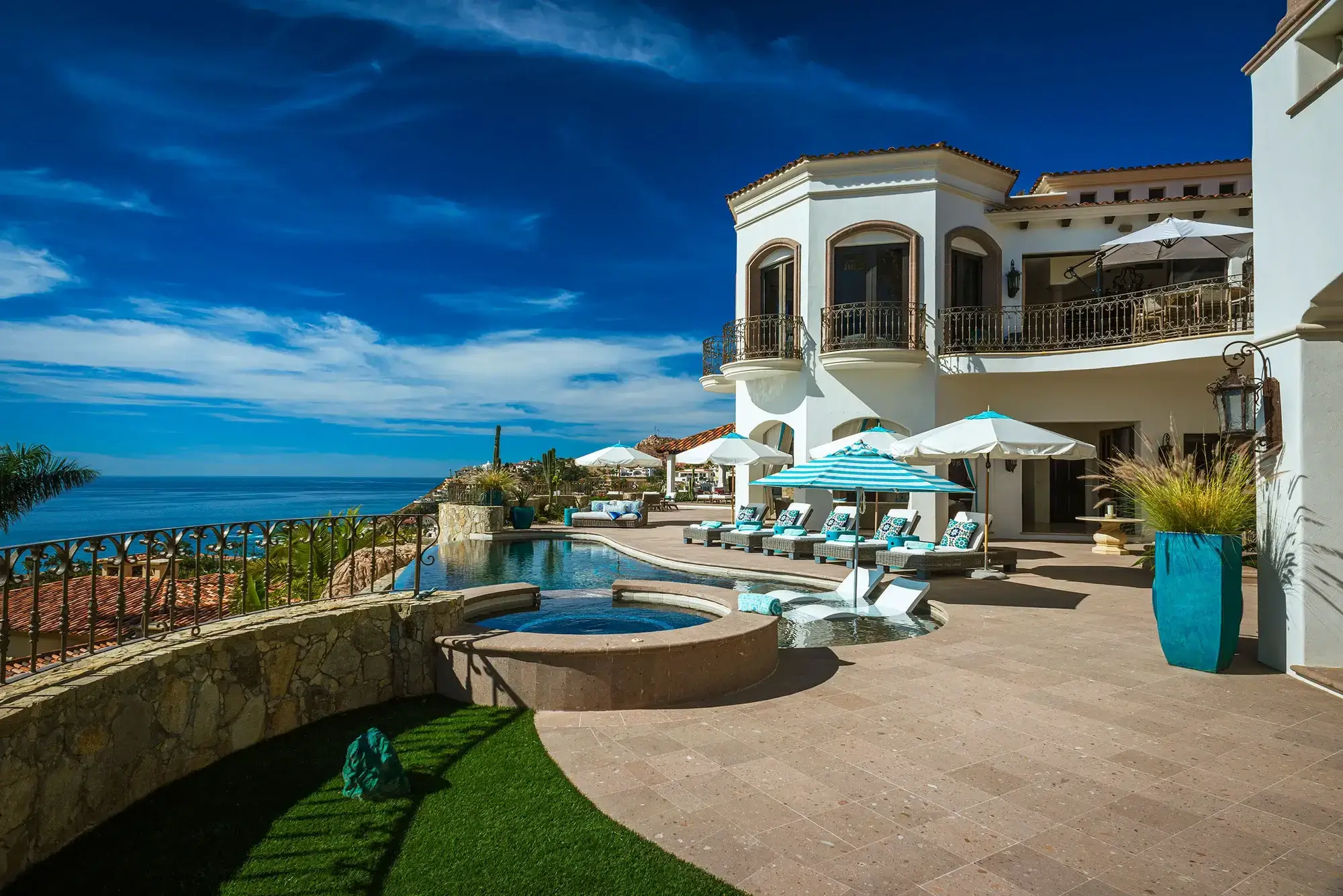 Exclusive Houses in Palmilla For Sale