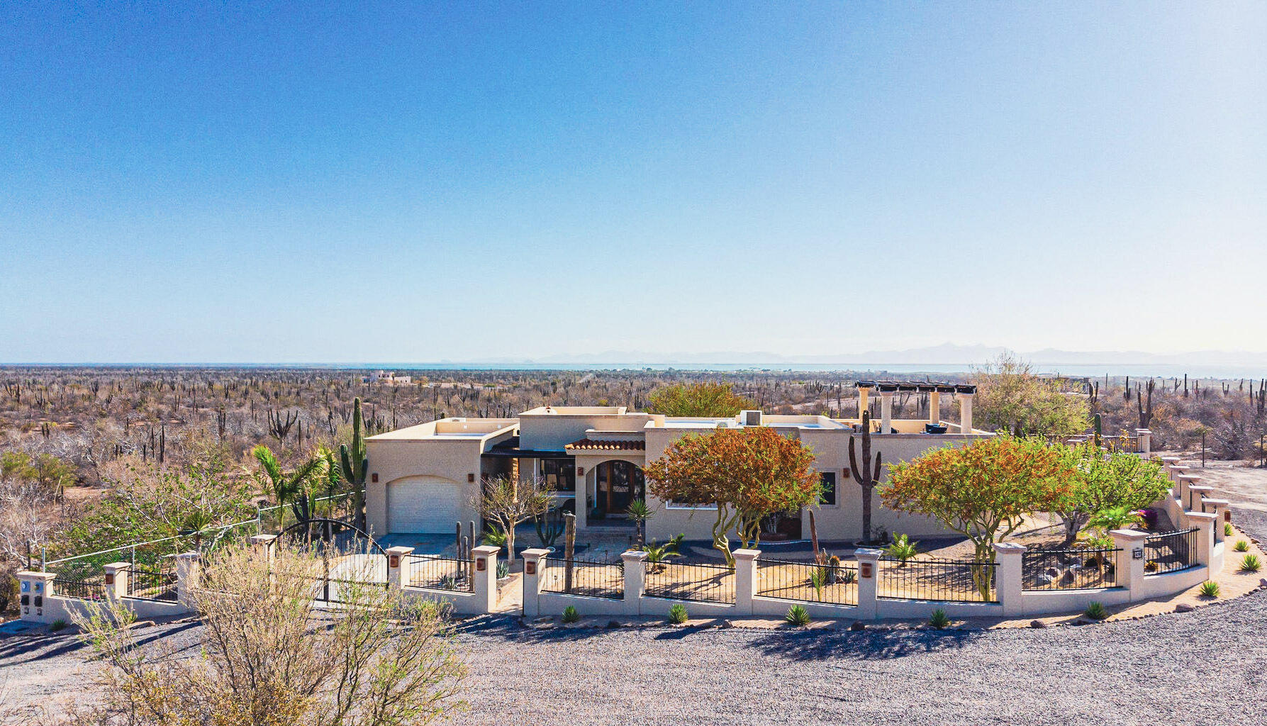 Palmilla Pedregal Csl BEST VALUE HOME IN PEDREGAL. Positioned high in the prestigious gated community, Casa Nido del Mar captures the essence of luxury coastal living with sweeping Pacific Ocean – 49 Calle Vista Mar, La Paz, BS