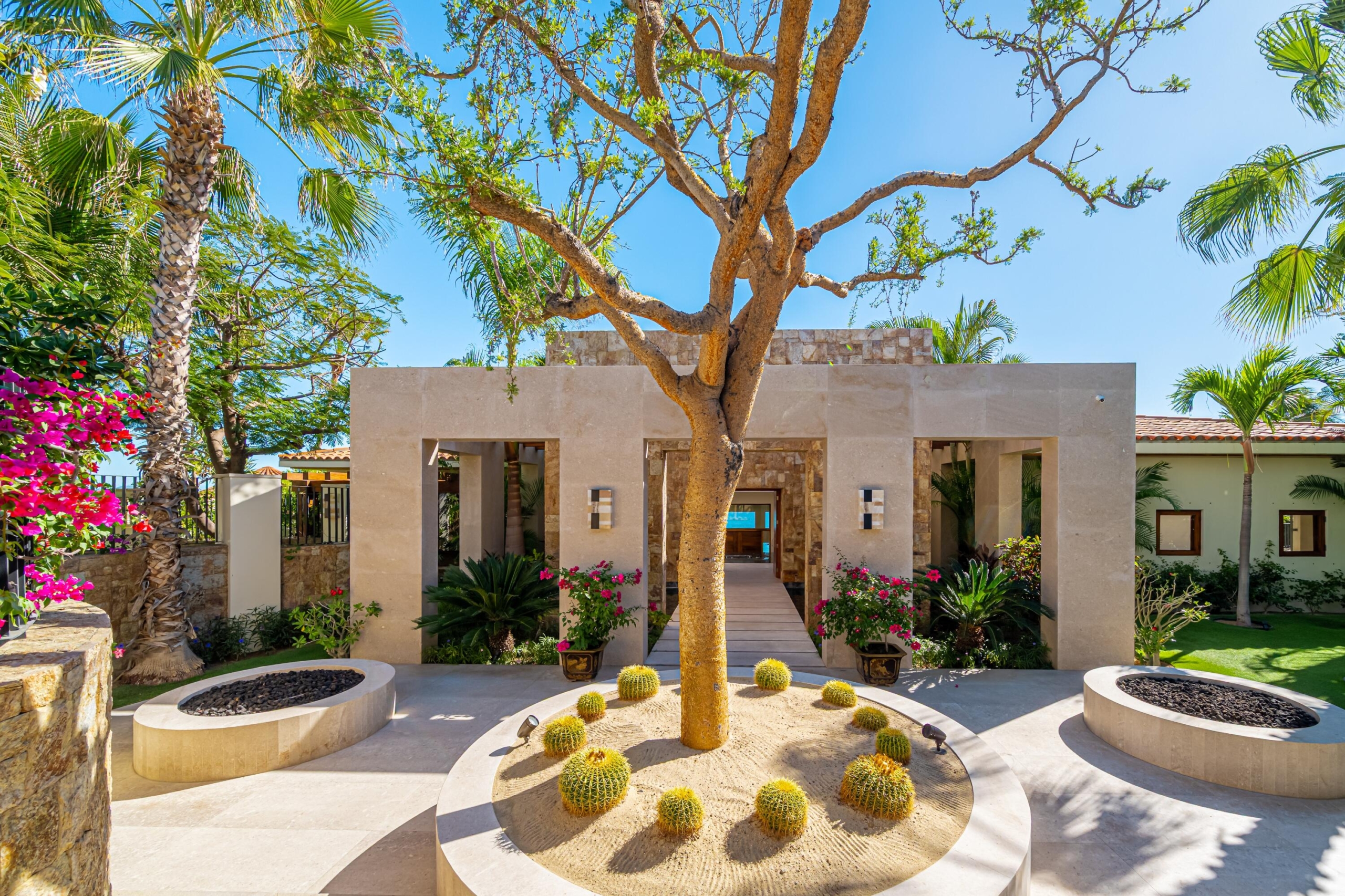 Palmilla La Caleta Discover Villa Marselina, a contemporary icon tucked within the exclusive Caleta enclave of Palmilla. This remarkable estate offers six bedrooms, eight-and-a-half bathrooms, and sweeping, unobstructed for sale