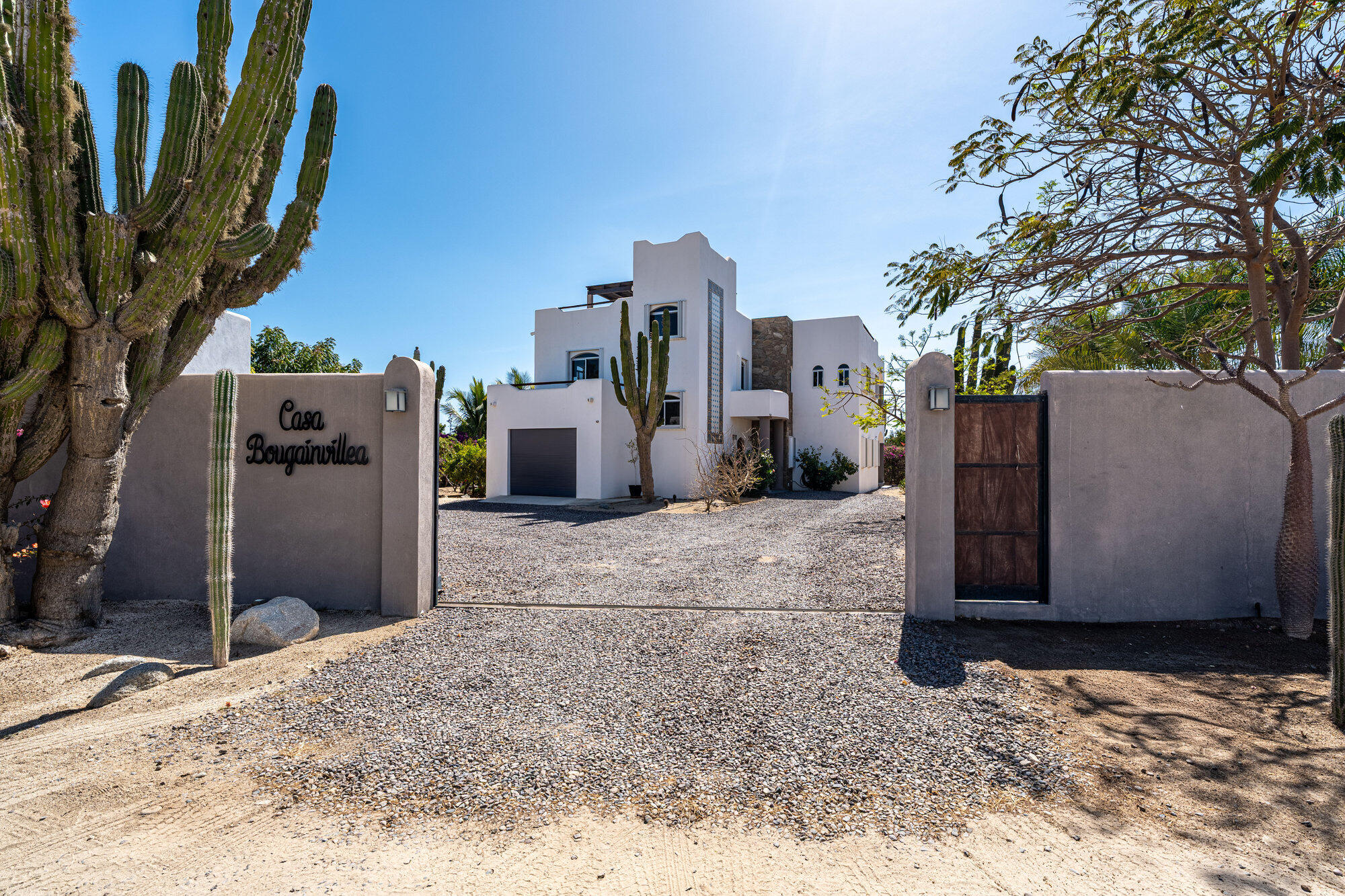 Palmilla Section 1- Las Colinas A true one-of-one, The Nivel Estate is a bold architectural statement where scale, craftsmanship, and innovation converge. Spanning 18,000 square feet of seamless indoor-outdoor living, the home has been featured in Architectural Digest and The Wall Street Journal. Perched atop Querencia Golf and Beach Club, it commands sweeping 270-degree – Casa Bougainvillea, Pacific, Pacific, BS