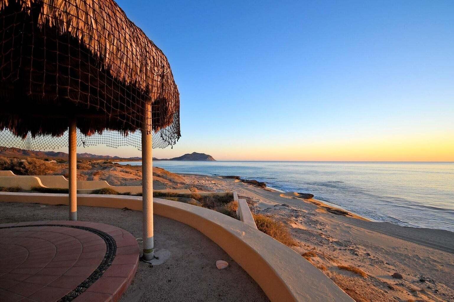 Palmilla El Tule-Inland:General Pre-construction residence in Rancho Los Tules, Los Cabos. Features 4 bedrooms, each with a full bathroom and walk-in closet, offering privacy and comfort. Enjoy ocean – Enchanted Point Beachfront, East Cape, East Cape, BS